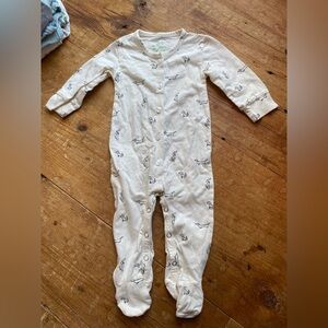 Kate Quinn Little Liam dog footie 6-9m